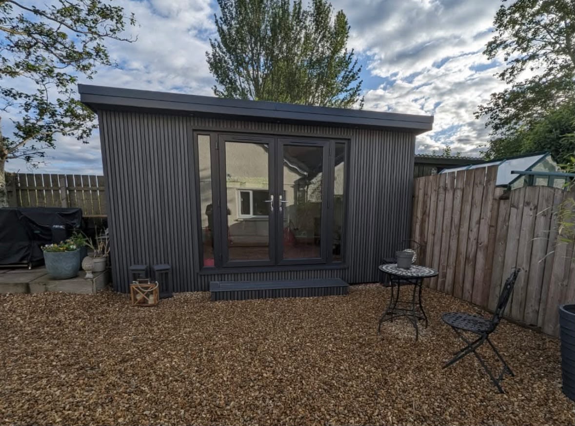Ashwood garden room build