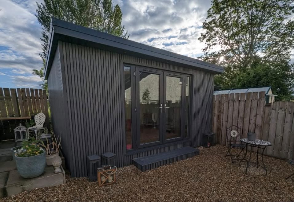 Ashwood garden room build
